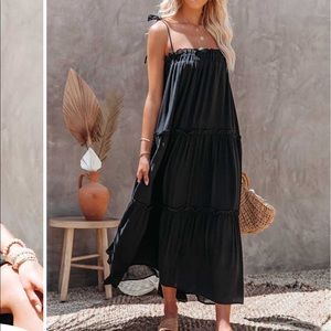 Vici - Catch The Sun Tiered Midi Dress Black